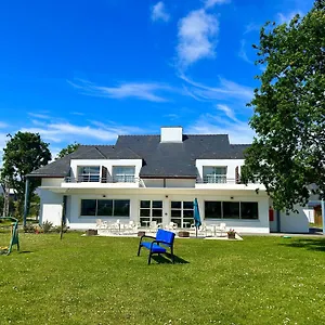 La Pierre Bleue Hotel